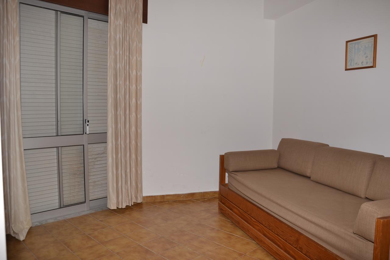 Squash Club Apartamentos Portimao Luaran gambar